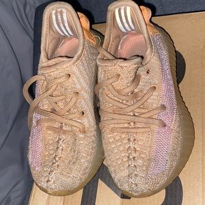 USED TODDLER YEZZY 350 boost in box